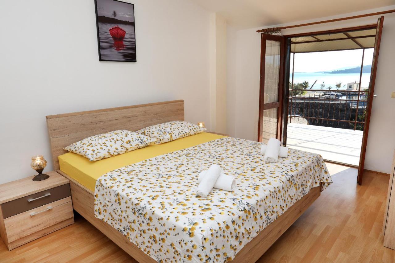 Apartman Gilan Seget Vranjica Exterior foto
